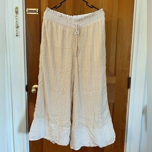 AE Smocked Wide Leg Pant